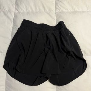 Lululemon Track That mid rise 5in shorts